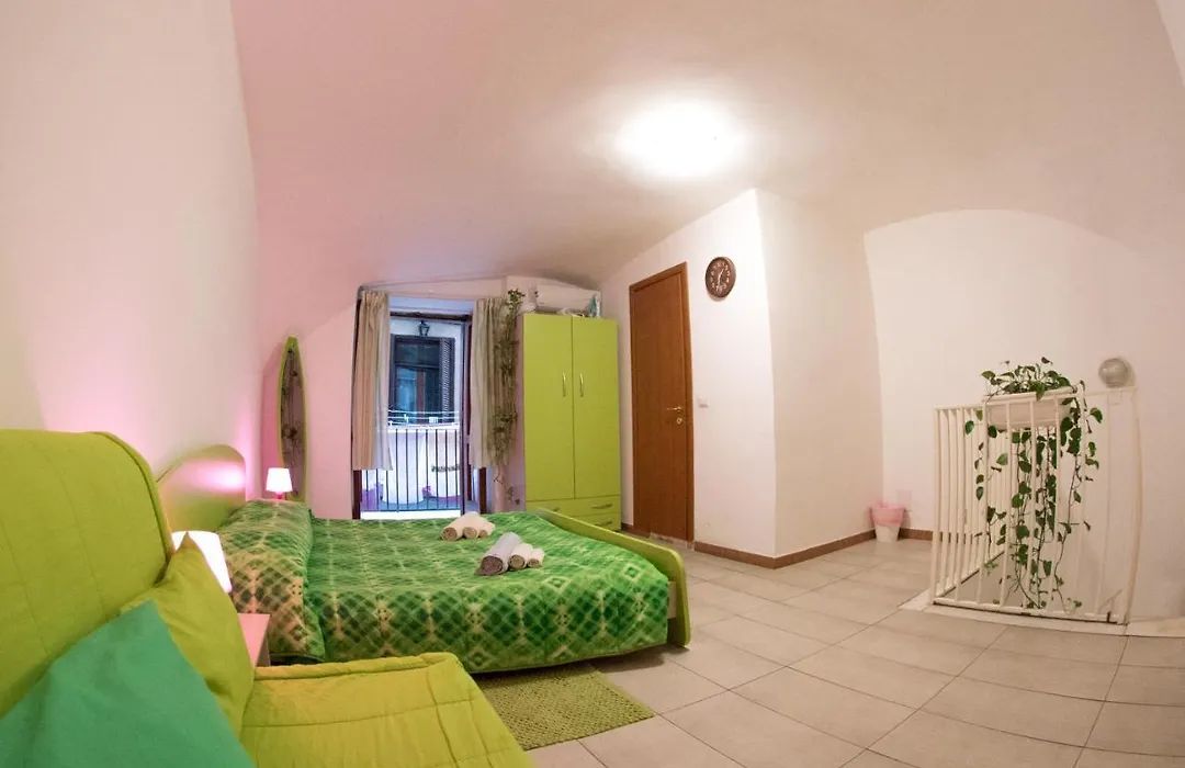 Vecchia Napoli - Quartieri Spagnoli-1